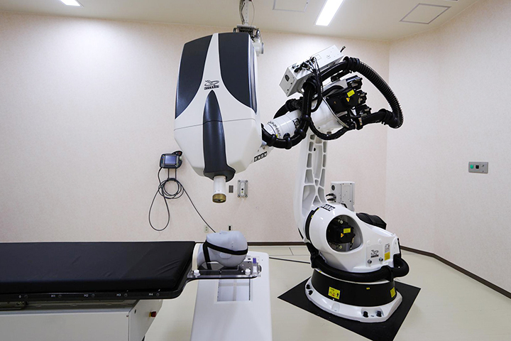 サイバーナイフ（放射線治療）